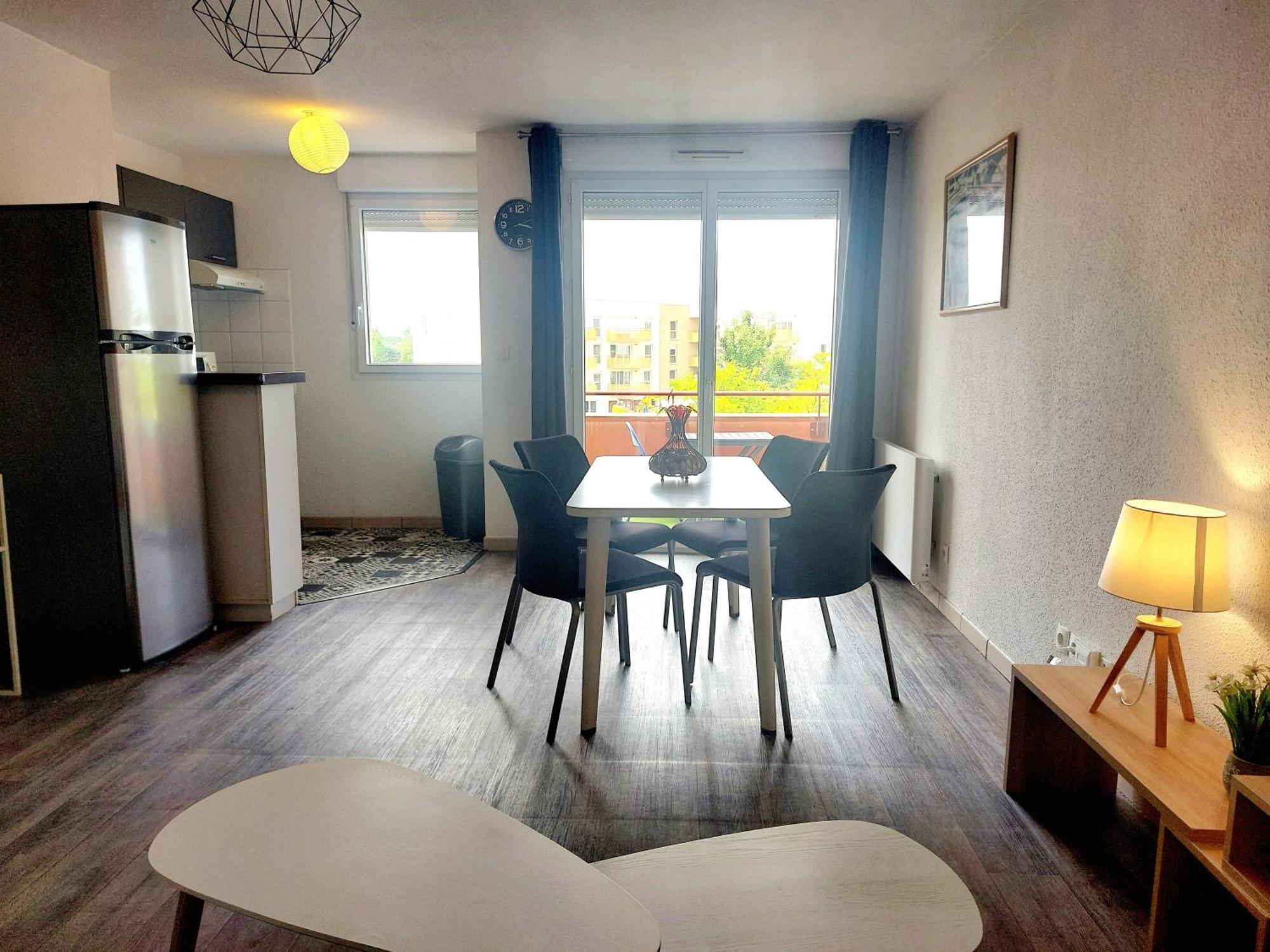Appartamento Le Montauriol - Logement Avec Terrasse - Piscine -Tennis - Place De Parking Privee Montauban Esterno foto